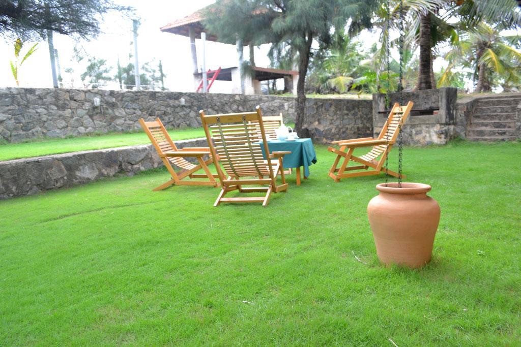 Beach House Negombo Eksteriør bilde
